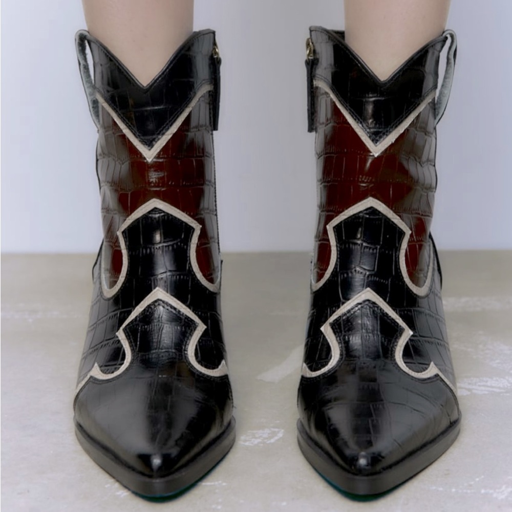 Zara leather heeled cowboy ankle boots size 39